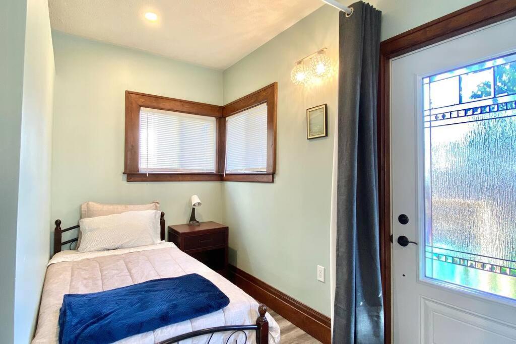 Cozy Suite-Walk To The Falls! Ниагарски водопад Екстериор снимка
